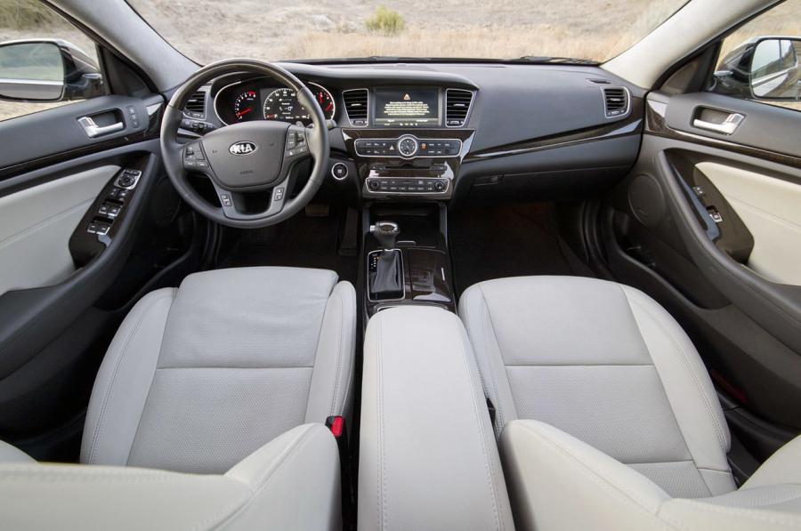  Kia Cadenza 2014 года  (фото 12 из 154)